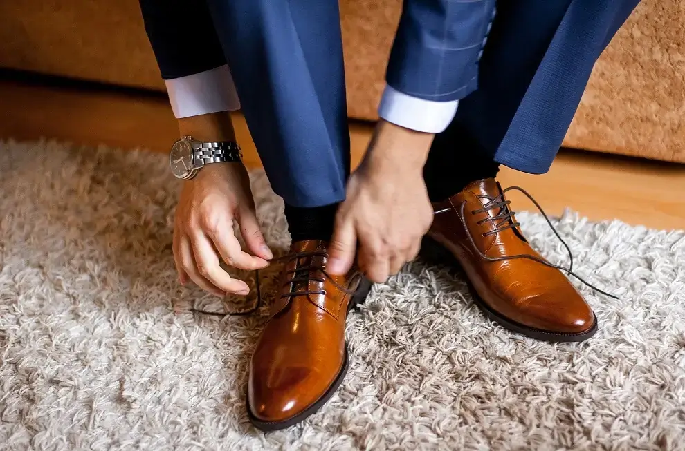 what-color-socks-with-brown-shoes