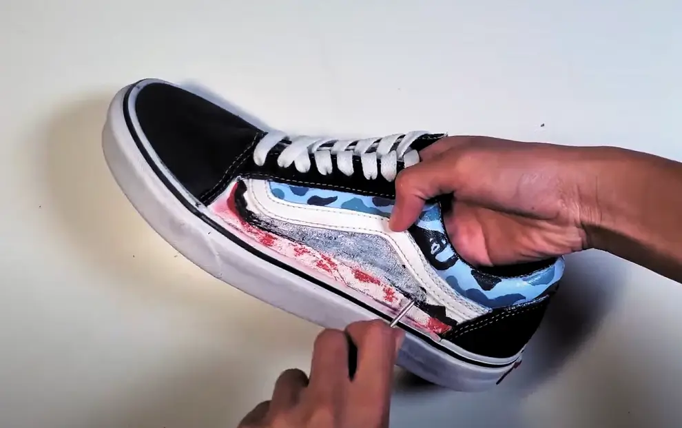 Get-Paint-Out-Of-Canvas-Shoes
