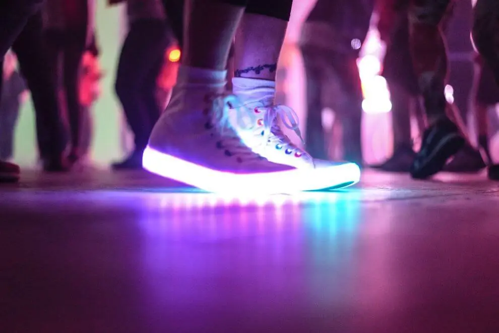 How long will the batteries in LED shoes last