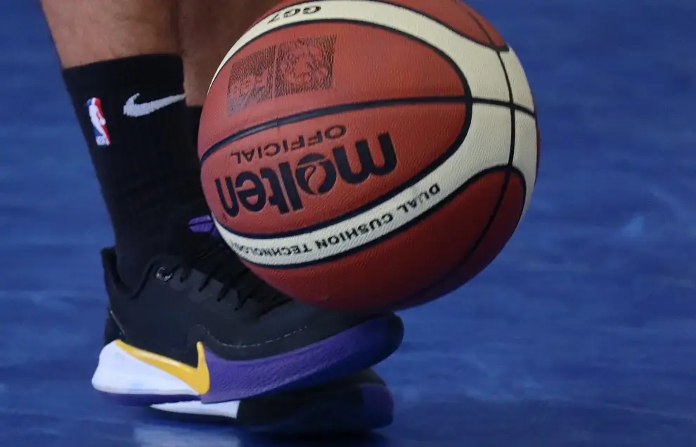 low-profile-basketball-shoes