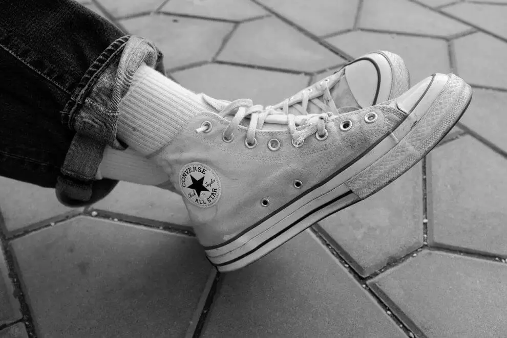 Are High Top Converse Comfortable without Socks?