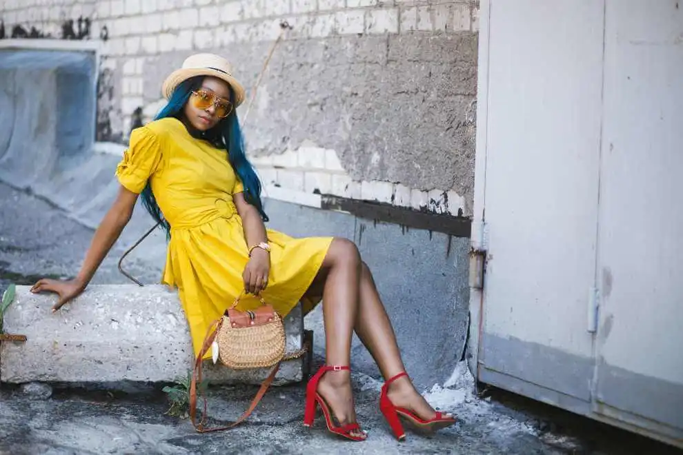 What Color Shoes To Wear With A Yellow Dress