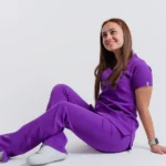 what-shoes-to-wear-with-scrubs