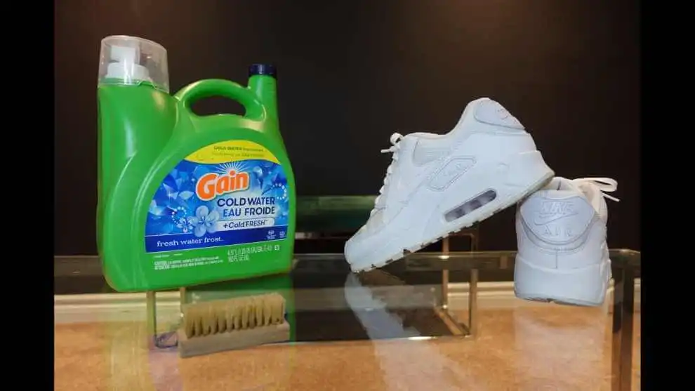 HOW-DO-YOU-GET-STAINS-OUT-OF-MESH-SHOES