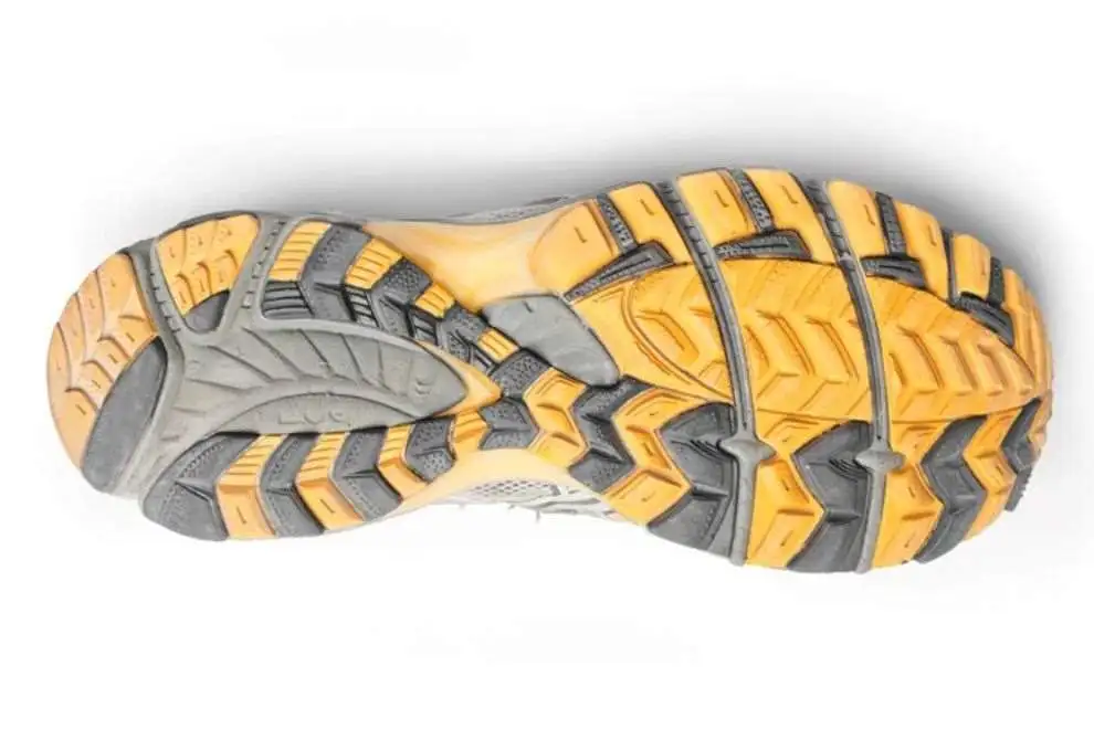 Traction-and-Stability-hiking-shoes